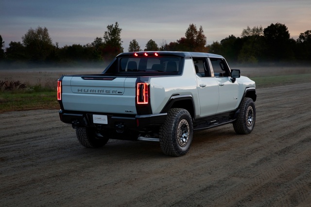 Hummer EV - Sự trở lại ấn tượng của huyền thoại off-road Mỹ - 6 Hummer EV - Sự trở lại ấn tượng của huyền thoại off-road Mỹ - 6