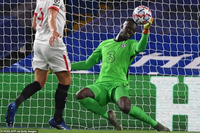Hàng công gây thất vọng, Chelsea bị Sevilla cầm chân trên sân nhà - 3 Hàng công gây thất vọng, Chelsea bị Sevilla cầm chân trên sân nhà - 3