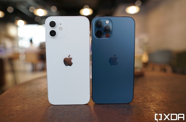 IPhone 12 and 12 Pro Close-up: The Design of the iPhone 11 and iPhone 5 Combination - 1