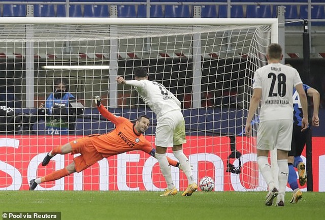 Lukaku lập cú đúp, Inter Milan “hút chết” trên sân nhà - 3