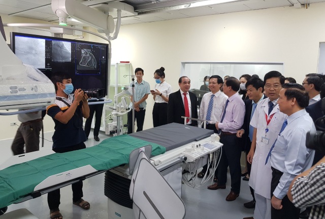 Bệnh viện Đa khoa Khánh Hòa trang bị máy chụp mạch máu DSA gần 29 tỷ đồng - 1