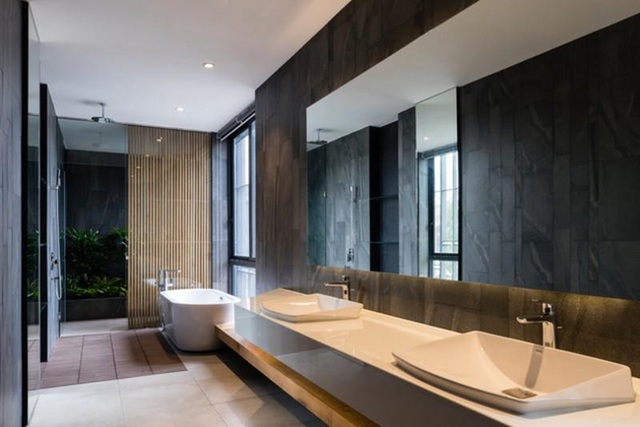Biệt thự hơn 1.000 m2 chứa cả bộ sưu tập siêu xe “khủng” ở Sài Gòn - 11