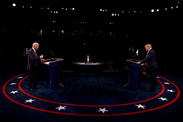 Bóng hồng điều phối tranh luận Trump - Biden nhận mưa lời khen - 2 Bóng hồng điều phối tranh luận Trump - Biden nhận mưa lời khen - 2