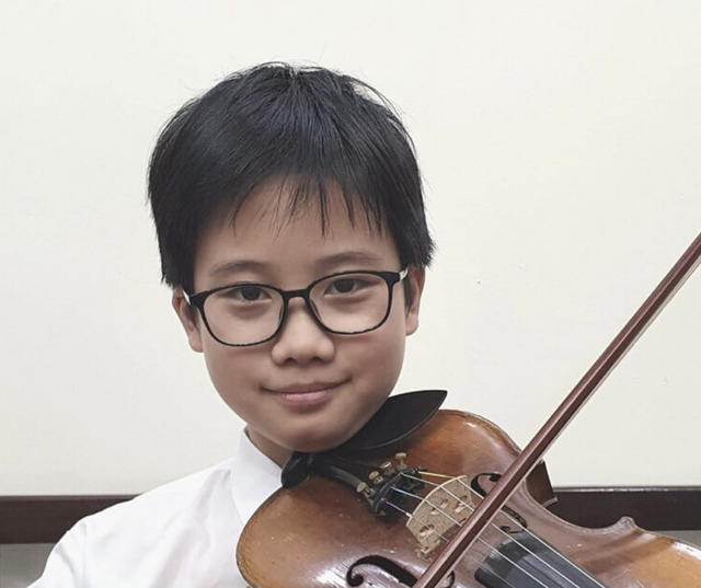 Dàn nhạc giao hưởng nhí đầu tiên của Việt Nam gây quỹ ủng hộ miền Trung - 2