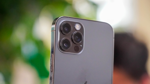 Trải nghiệm iPhone 12 Pro tại Việt Nam, giá từ 31 triệu đồng - 5