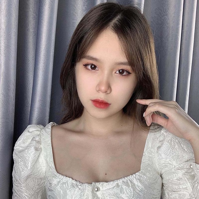 Hot girl có nụ cười tỏa nắng từng “gây bão” 2 năm trước giờ ra sao? - 2 Hot girl có nụ cười tỏa nắng từng “gây bão” 2 năm trước giờ ra sao? - 2