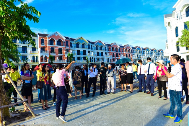 Grand World Phú Quốc thu hút hơn 700 nhà đầu tư trải nghiệm trước ngày ra mắt - 5 Grand World Phú Quốc thu hút hơn 700 nhà đầu tư trải nghiệm trước ngày ra mắt - 5
