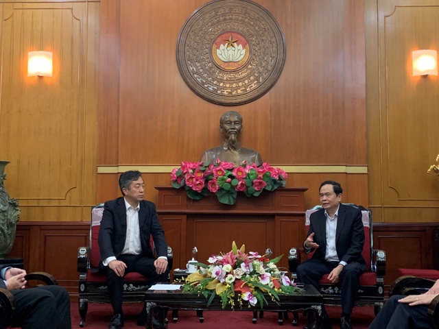Hỗ trợ người dân miền Trung vượt qua khó khăn do mưa lũ gây ra - 1 Hỗ trợ người dân miền Trung vượt qua khó khăn do mưa lũ gây ra - 1