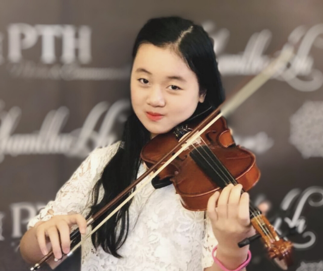Dàn nhạc giao hưởng nhí đầu tiên của Việt Nam gây quỹ ủng hộ miền Trung - 3