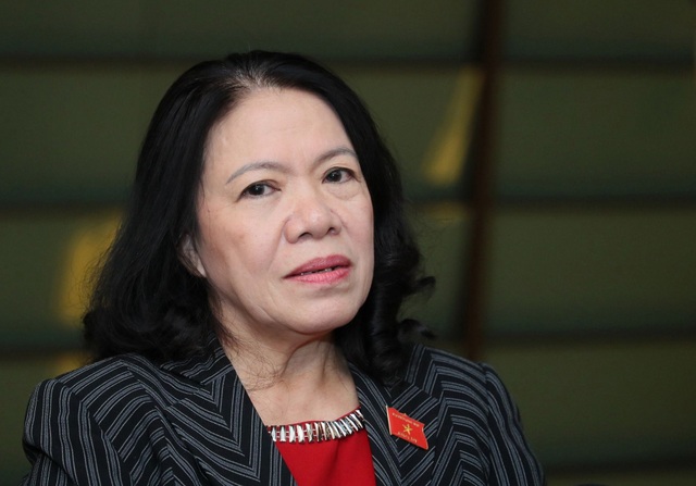 Không nên quá khắt khe với người làm từ thiện như ca sĩ Thủy Tiên - 1 Không nên quá khắt khe với người làm từ thiện như ca sĩ Thủy Tiên - 1