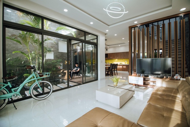 Nhà Quảng Bình có hồ cá Koi tuyệt đẹp giúp gia chủ về nhà như nghỉ dưỡng - 7 Nhà Quảng Bình có hồ cá Koi tuyệt đẹp giúp gia chủ về nhà như nghỉ dưỡng - 7