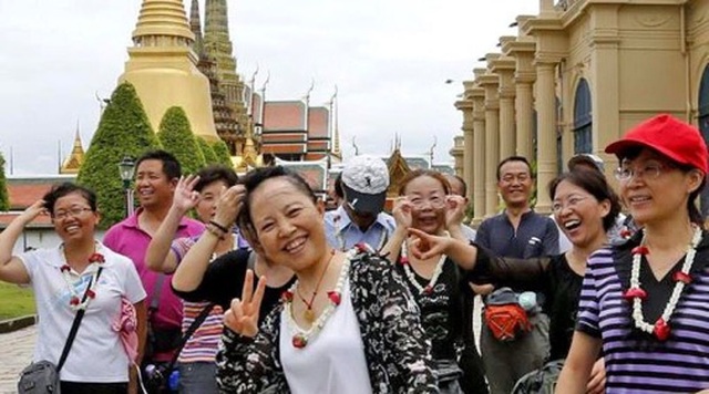Sau “Tuần lễ Vàng”, Trung Quốc siết lại quy định hạn chế du lịch - 3 Sau “Tuần lễ Vàng”, Trung Quốc siết lại quy định hạn chế du lịch - 3