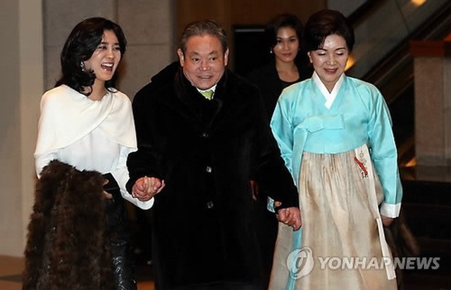 Hé lộ khối tài sản thừa kế kếch xù của hai ái nữ tỉ phú gia tộc Samsung - 2