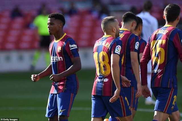 Những khoảnh khắc Real Madrid hạ gục Barcelona tại Nou Camp - 5 Những khoảnh khắc Real Madrid hạ gục Barcelona tại Nou Camp - 5