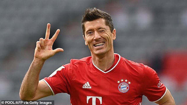 Lewandowski lập hat-trick, Bayern Munich thắng đậm Frankfurt - 1 Lewandowski lập hat-trick, Bayern Munich thắng đậm Frankfurt - 1