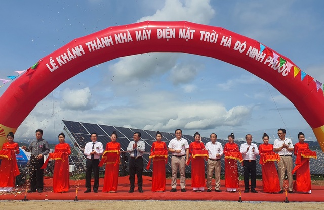 Ninh Thuận khánh thành nhà máy điện mặt trời ngàn tỷ - 1 Ninh Thuận khánh thành nhà máy điện mặt trời ngàn tỷ - 1