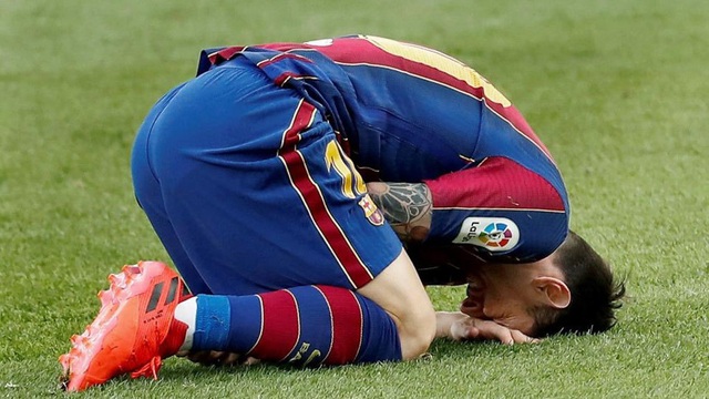 Messi “chết chìm” ở Siêu kinh điển: Dấu hiệu của sự tàn lụi? - 2