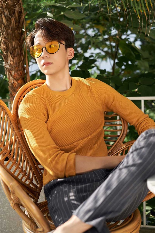 Nét thư sinh, điển trai của 10X trường ĐH Thương mại - 7 Nét thư sinh, điển trai của 10X trường ĐH Thương mại - 7