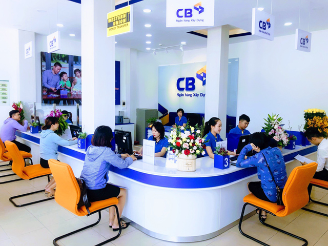 Cú chốt cuối năm: Hãng ô tô đua tặng 100% phí trước bạ, ngân hàng “chớp” thời cơ - 2 Cú chốt cuối năm: Hãng ô tô đua tặng 100% phí trước bạ, ngân hàng “chớp” thời cơ - 2