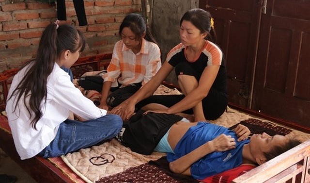 Người phụ nữ tận cùng nghèo khổ bất lực nhìn chồng chết dần - 3 Người phụ nữ tận cùng nghèo khổ bất lực nhìn chồng chết dần - 3