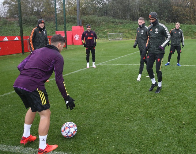 Dàn “hùng binh” của Man Utd “luyện công”, sẵn sàng đón RB Leipzig - 12 Dàn “hùng binh” của Man Utd “luyện công”, sẵn sàng đón RB Leipzig - 12