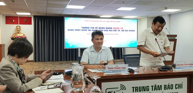 Tiếp tục truy vết người tiếp xúc với chuyên gia Hàn Quốc nghi mắc Covid-19 - 1 Tiếp tục truy vết người tiếp xúc với chuyên gia Hàn Quốc nghi mắc Covid-19 - 1