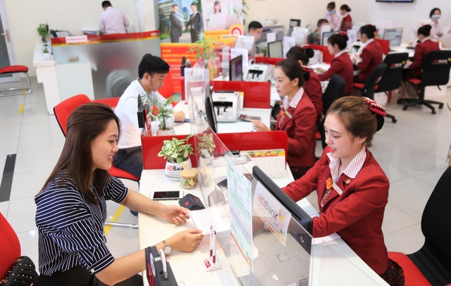 HDBank giảm lãi suất cho vay còn 6,2%/năm dành cho doanh nghiệp vừa và nhỏ - 2 HDBank giảm lãi suất cho vay còn 6,2%/năm dành cho doanh nghiệp vừa và nhỏ - 2