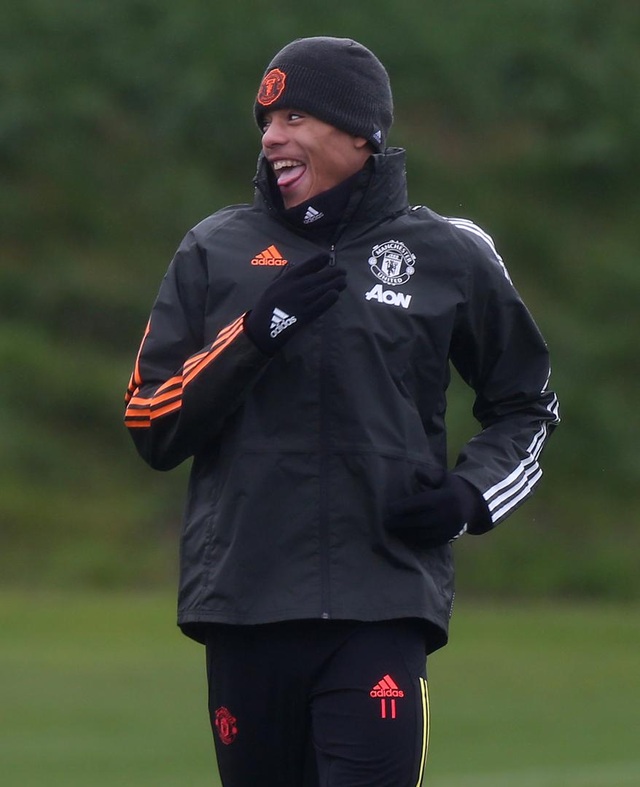 Dàn “hùng binh” của Man Utd “luyện công”, sẵn sàng đón RB Leipzig - 19 Dàn “hùng binh” của Man Utd “luyện công”, sẵn sàng đón RB Leipzig - 19