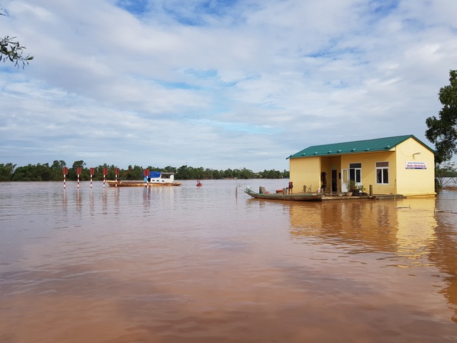 “Một tháng 5 trận ngập, chưa bao giờ bão lũ dồn dập như năm nay!” - 12 “Một tháng 5 trận ngập, chưa bao giờ bão lũ dồn dập như năm nay!” - 12