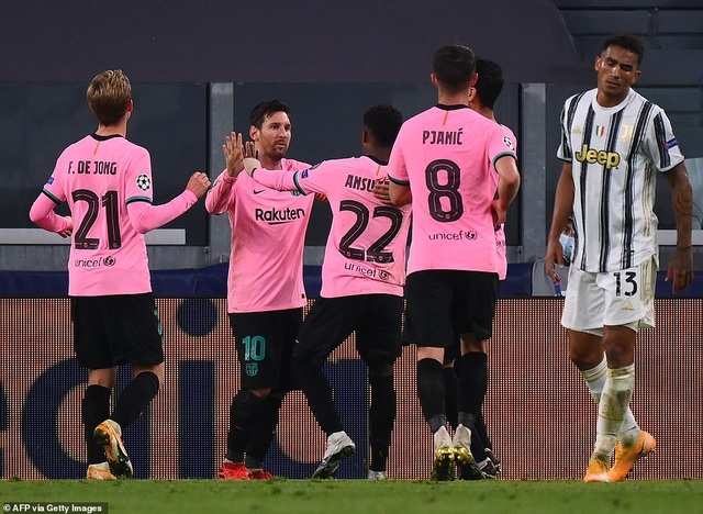 Juventus 0-2 Barcelona: Messi, Dembele tỏa sáng - 12