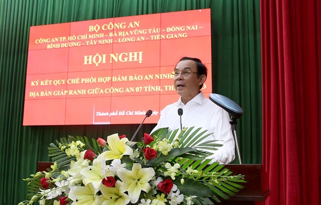 Công an TPHCM ký quy chế phòng chống tội phạm với 6 tỉnh giáp ranh - 1 Công an TPHCM ký quy chế phòng chống tội phạm với 6 tỉnh giáp ranh - 1