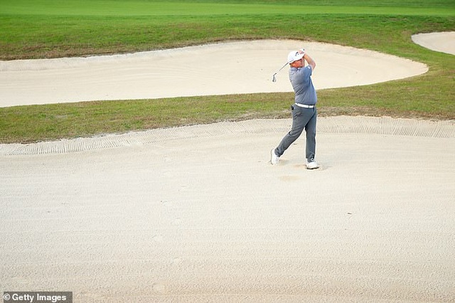 Ross McGowan giành chiến thắng kịch tính tại giải golf Italia Open - 2