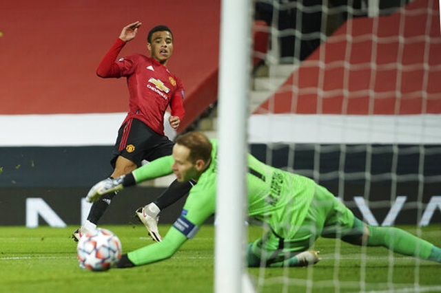 Những khoảnh khắc chiến thắng tưng bừng của Man Utd trước RB Leipzig - 4 Những khoảnh khắc chiến thắng tưng bừng của Man Utd trước RB Leipzig - 4