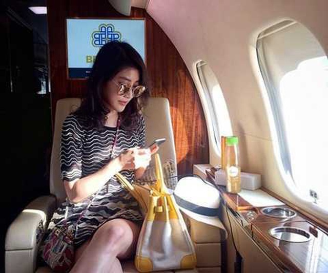 Những tiểu thư châu Á sinh ra đã “ngậm thìa vàng” tốt nghiệp trường nào? - 12 Những tiểu thư châu Á sinh ra đã “ngậm thìa vàng” tốt nghiệp trường nào? - 12