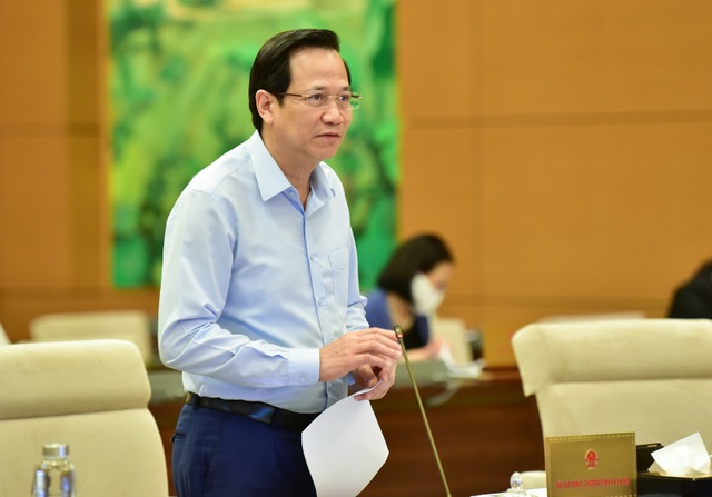 Minister Dao Ngoc Dung: 