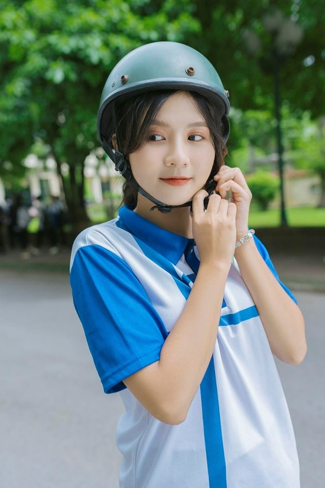 Nhan sắc thăng hạng của “hot girl mùa thi” nổi tiếng một năm trước - 5 Nhan sắc thăng hạng của “hot girl mùa thi” nổi tiếng một năm trước - 5