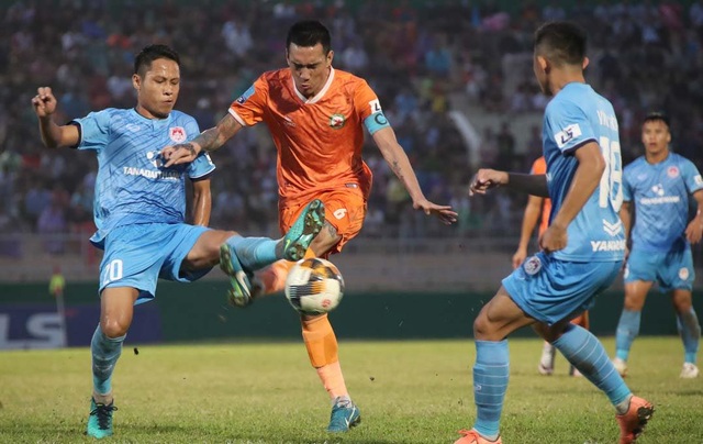 The joy of football Binh Dinh returns to the V-League - 1