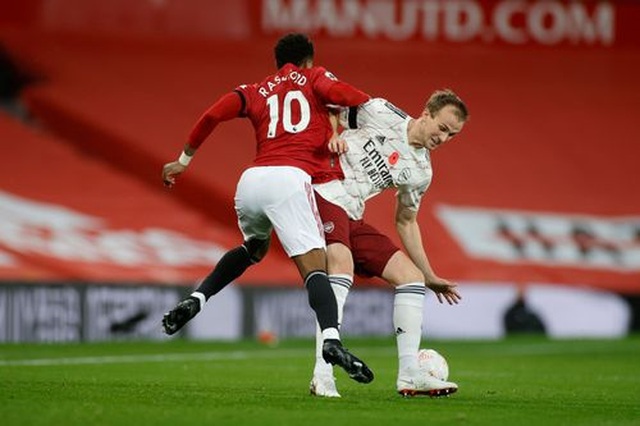 Man Utd 0-1 Arsenal: Penalty Paul Pogba - 11