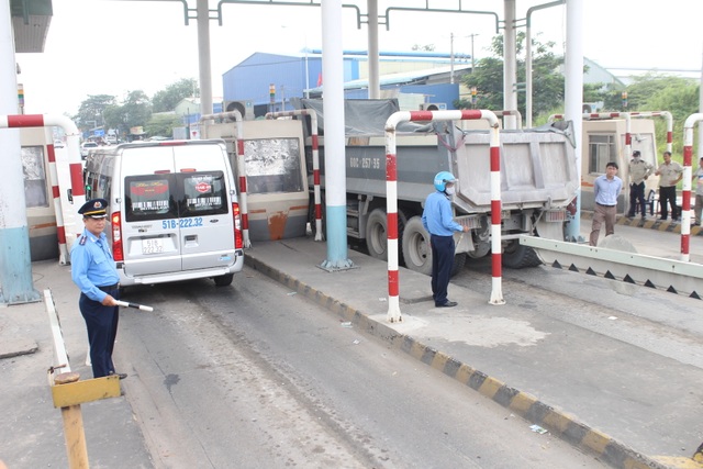 The toll booths of the National Highway 1K officially stopped working - 2