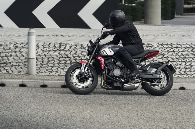 Triumph Trident 660 trình làng, gây khó cho Honda CB650F, Yamaha MT-07 - 3 Triumph Trident 660 trình làng, gây khó cho Honda CB650F, Yamaha MT-07 - 3
