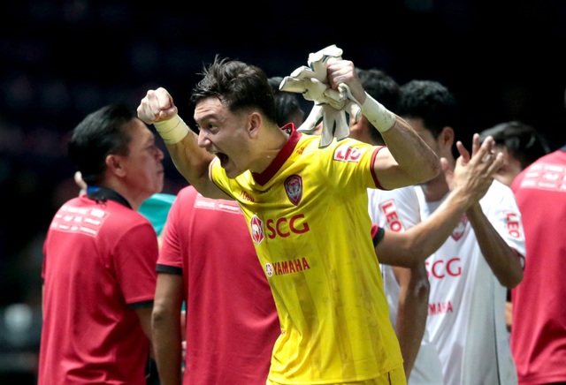 Cựu HLV Muangthong sửng sốt trước tài phòng ngự của Văn Lâm và đồng đội - 1 Cựu HLV Muangthong sửng sốt trước tài phòng ngự của Văn Lâm và đồng đội - 1