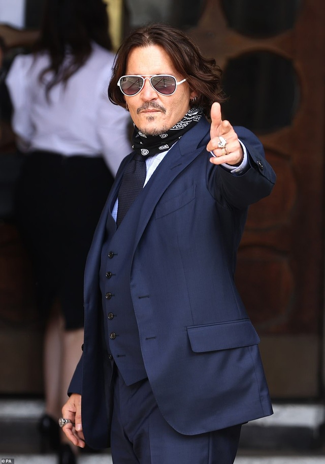 Tòa án kết luận cướp biển Johnny Depp đã đánh vợ - 1 Tòa án kết luận cướp biển Johnny Depp đã đánh vợ - 1