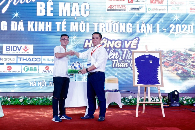 Đội bóng đá báo Dân trí giành giải Khuyến khích cúp Kinh tế Môi trường 2020 - 3 Đội bóng đá báo Dân trí giành giải Khuyến khích cúp Kinh tế Môi trường 2020 - 3