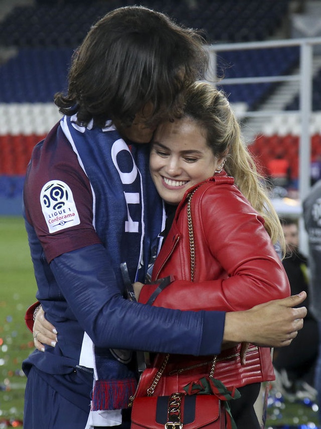 Cavani và hành trình tìm thấy tình yêu đích thực sau cuộc hôn nhân đổ vỡ - 1 Cavani và hành trình tìm thấy tình yêu đích thực sau cuộc hôn nhân đổ vỡ - 1
