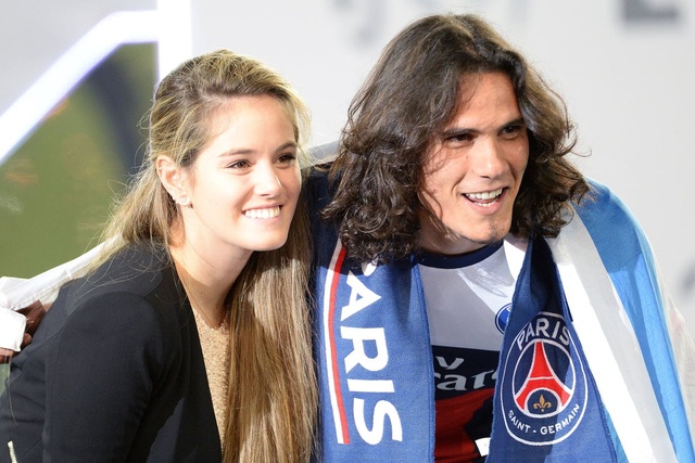 Cavani và hành trình tìm thấy tình yêu đích thực sau cuộc hôn nhân đổ vỡ - 3 Cavani và hành trình tìm thấy tình yêu đích thực sau cuộc hôn nhân đổ vỡ - 3