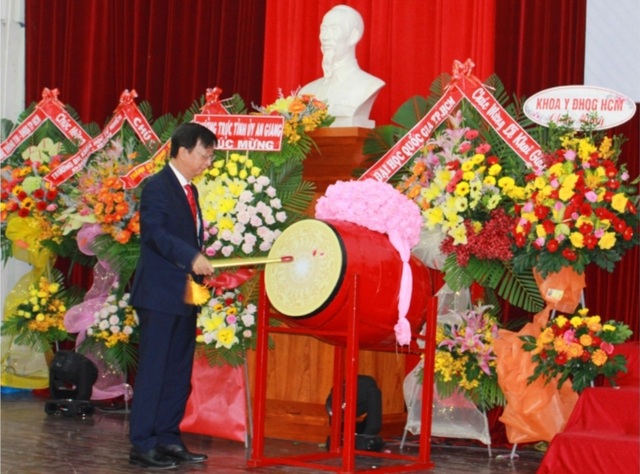 Trường Đại học An Giang chào đón hơn 2.500 tân sinh viên - 1 Trường Đại học An Giang chào đón hơn 2.500 tân sinh viên - 1