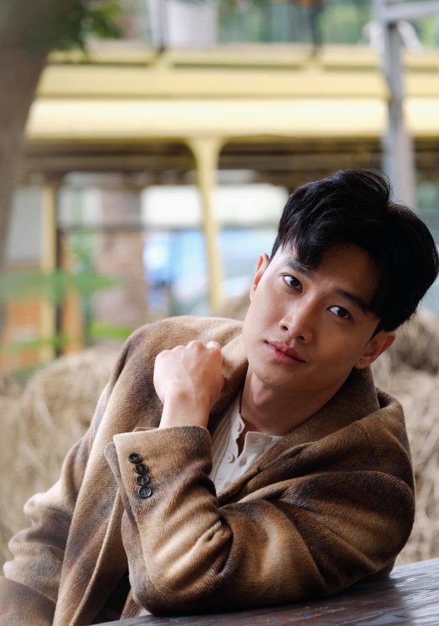 Quốc Trường: “Đôi khi cảm thấy mệt mỏi vì nhận được quá nhiều yêu thương” - 1 Quốc Trường: “Đôi khi cảm thấy mệt mỏi vì nhận được quá nhiều yêu thương” - 1