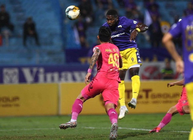 Hanoi FC 1-0 Saigon FC (1st half): Rimario opened the match - 3