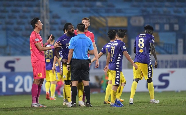Hà Nội FC 4-2 Sài Gòn FC: Mưa bàn thắng ở Hàng Đẫy - 14 Hà Nội FC 4-2 Sài Gòn FC: Mưa bàn thắng ở Hàng Đẫy - 14