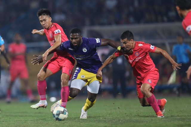 Hà Nội FC 4-2 Sài Gòn FC: Mưa bàn thắng ở Hàng Đẫy - 18 Hà Nội FC 4-2 Sài Gòn FC: Mưa bàn thắng ở Hàng Đẫy - 18